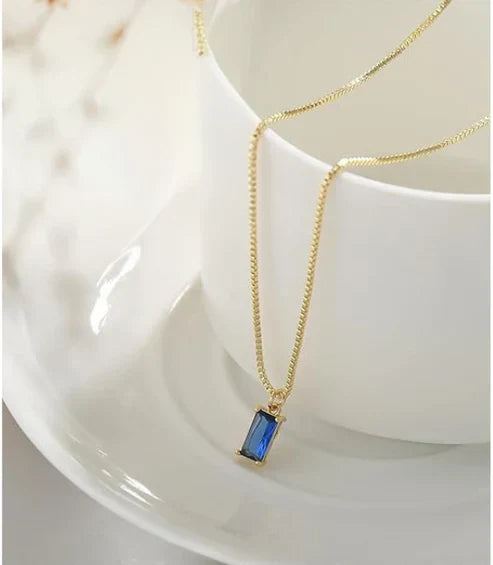 Collier Pendentif Saphir Minimaliste