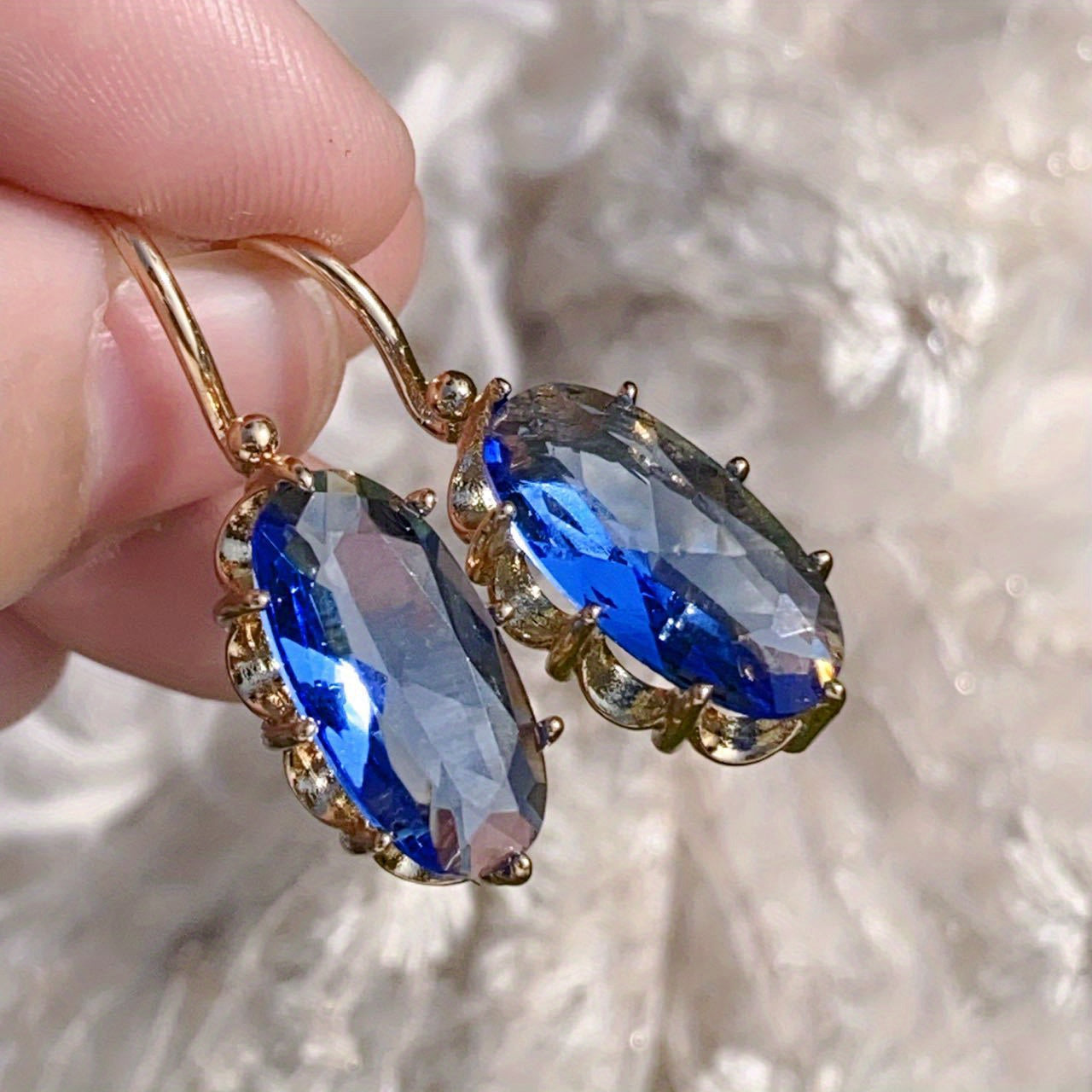 Boucles d'oreilles en or et saphir