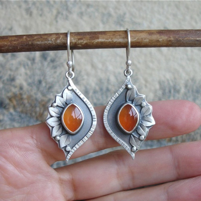 Boucles d'oreilles boho orange avec cristaux