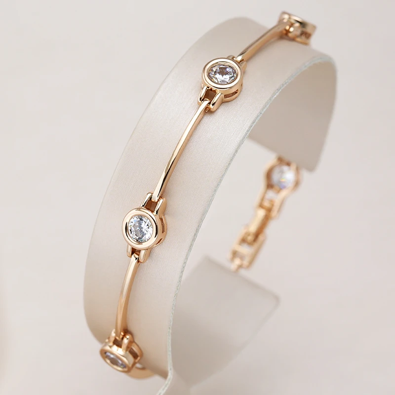 Bracelet élégant avec zirconias en or