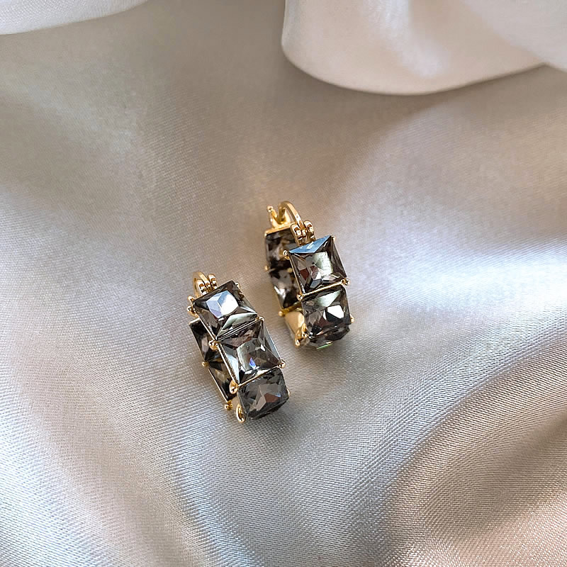 Boucles d'oreilles en zircon noir et or