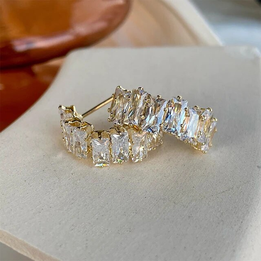 Boucles d'oreilles en zirconium blanc élégant