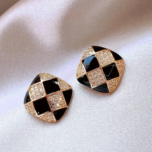 Boucles d'oreilles élégantes en émail noir brillant