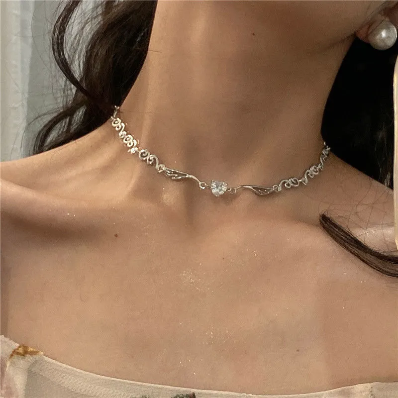 Collier en zirconium élégant en forme de cœur