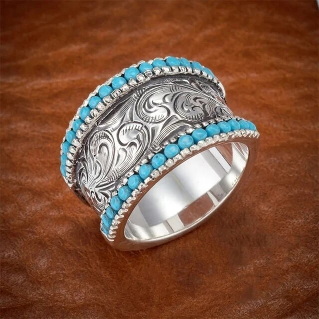 Bague vintage avec des pierres turquoises