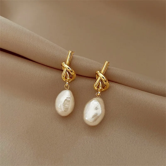Boucles d'Oreilles Élégantes en Perles Baroques en Or