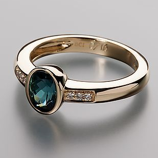 Bague avec cristal bleu incrusté