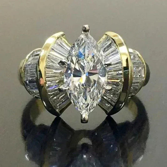 Bague en Zirconium Doré Vintage
