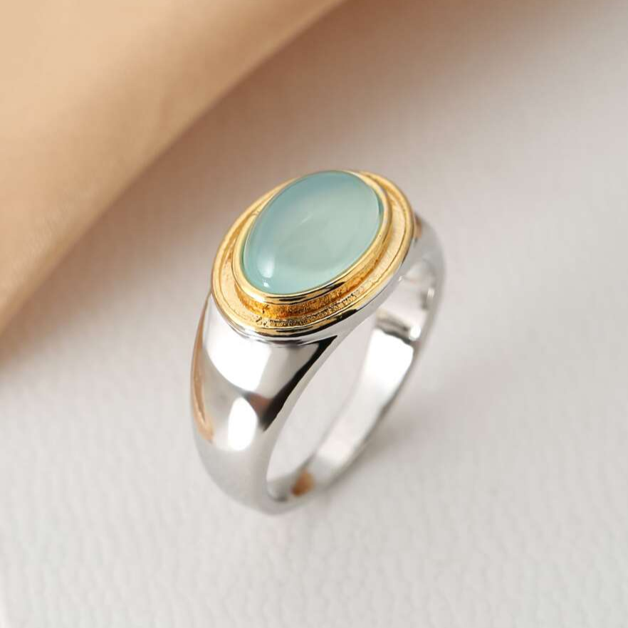 Bague Cabochon avec Monture en Argent et Or