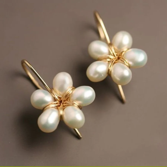 Boucles d'oreilles vintage en perles dorées en forme de fleur