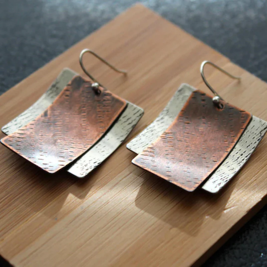 Boucles d'oreilles carrées en bronze vintage