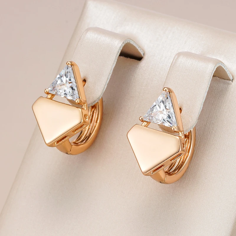 Boucles d'oreilles en dentelle brillante et élégante en or