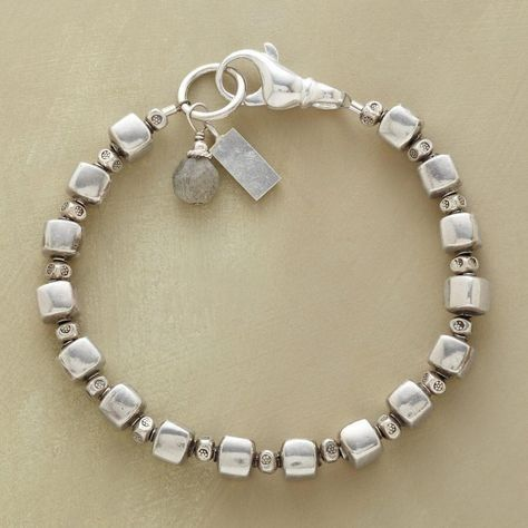 Bracelet Vintage en Perles Cubiques en Argent