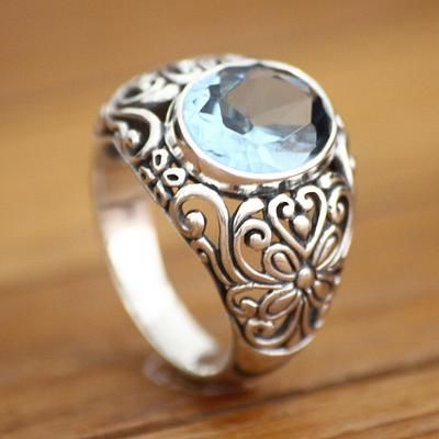 Bague vintage avec pierre en bleu incrustée