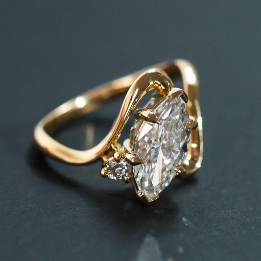 Bague en Cristal Doré Vintage