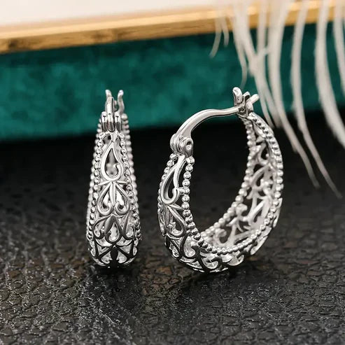 Boucles d'oreilles en panier creux antique