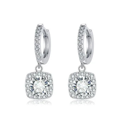 Boucles d'oreilles pendantes en moissanite Halo carré