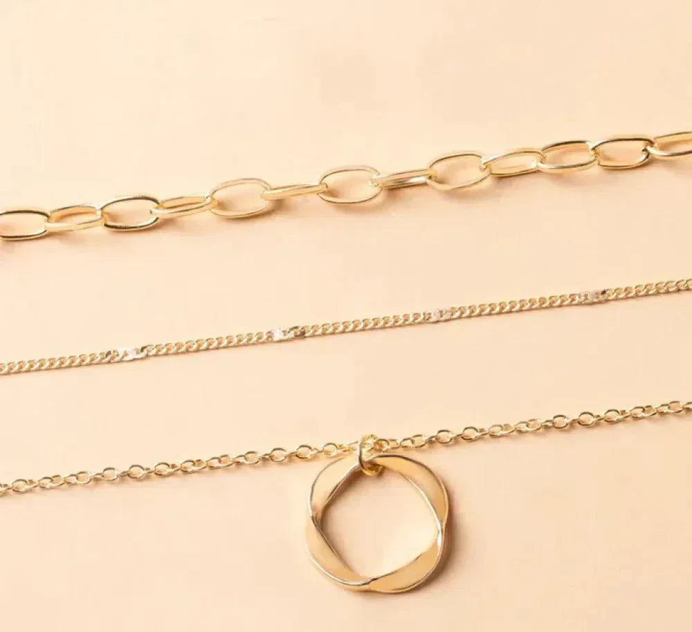 Collier vintage en chaîne dorée superposée avec pendentif